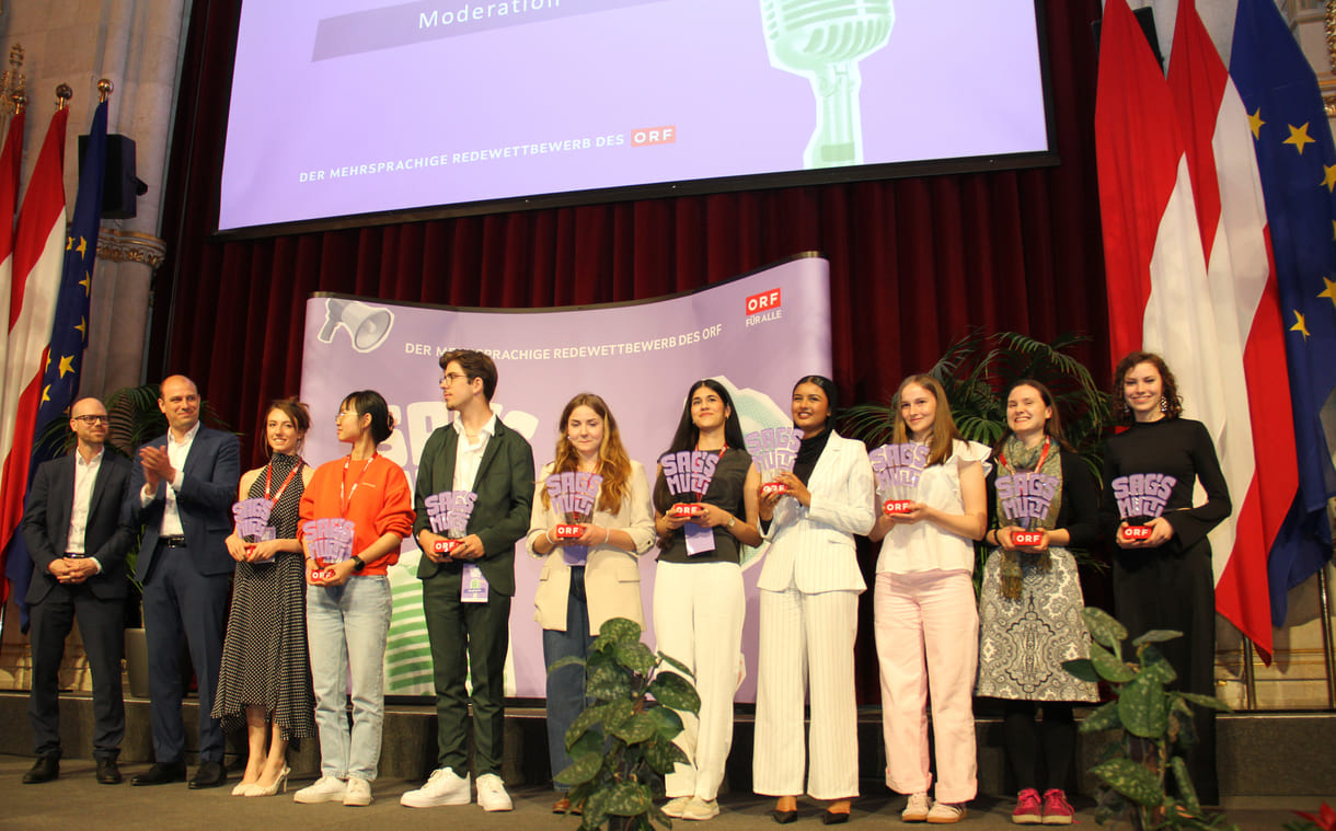 Die Ältesten (Kategorie 3 - 11. bis 13. Schulstufe) mit ihren Trophäen