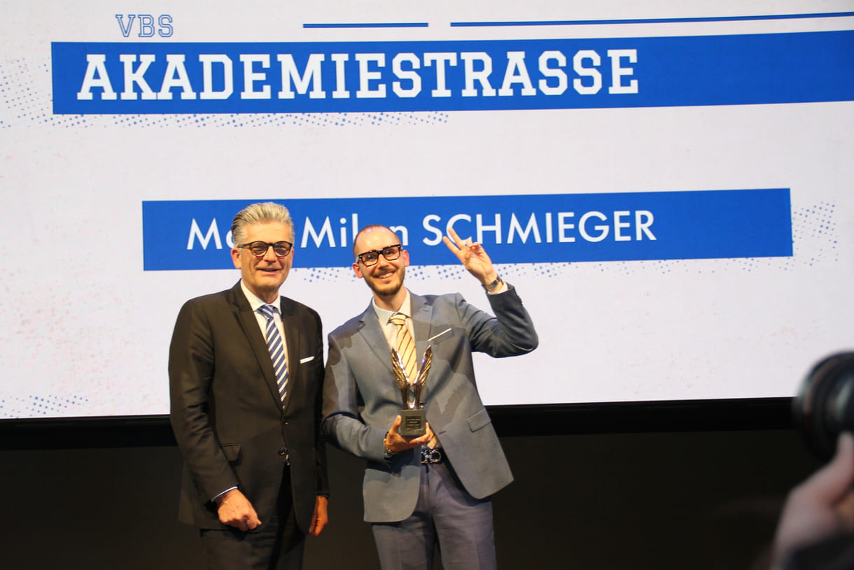 Voting-Gewinner Milan Schmieger mit seinem Laudator, Martin Heimhilcher
