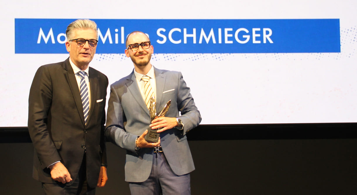 Voting-Gewinner Milan Schmieger mit seinem Laudator, Martin Heimhilcher