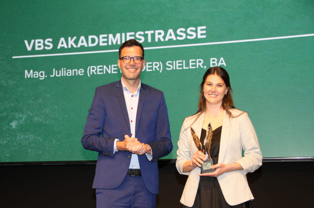 Der Publikumspreis ging auch an eine Lehrerin, Juliane Renetzeder aus der VBS Akadmiestraße