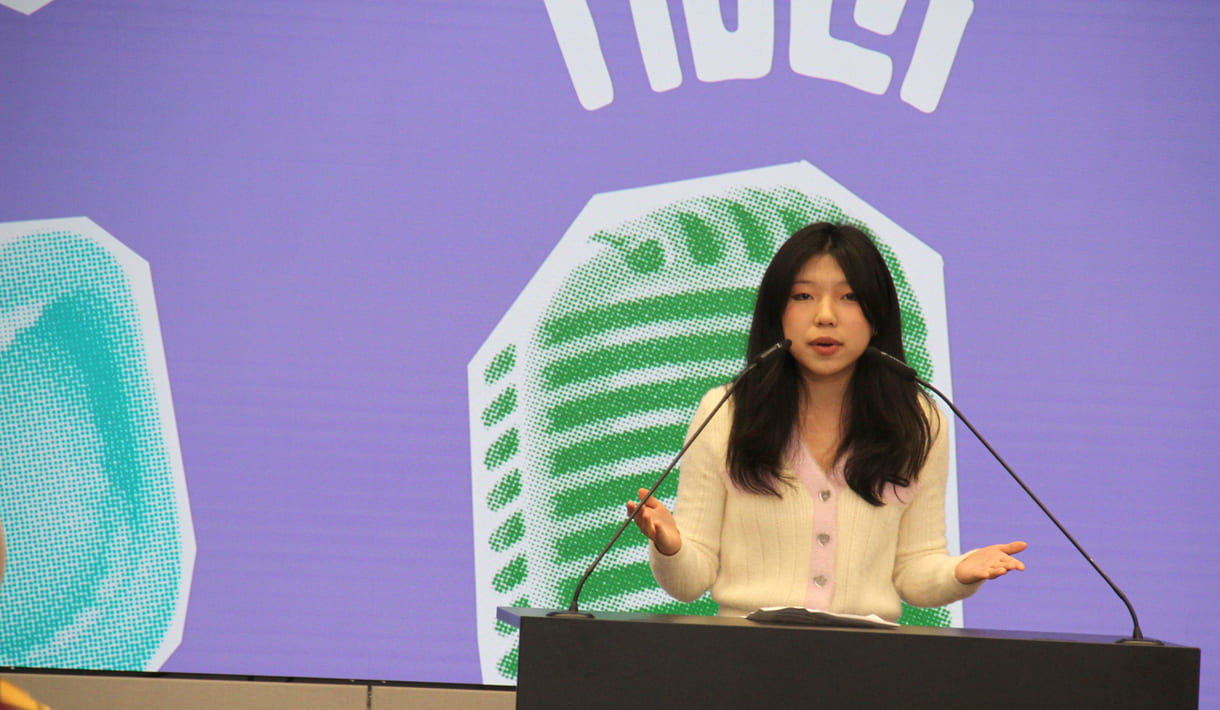 Qianxan Han (AHS Maria Regina) ließ Chinesisch (Mandarin) und Deutsch hören