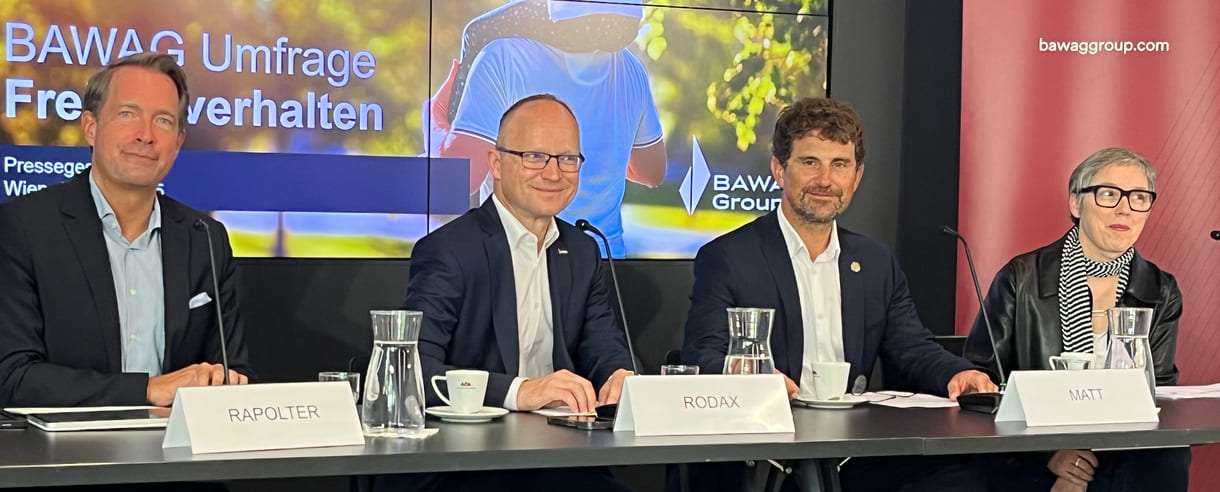 Stellten die Umfrage-Ergebnisse vor: Manfred Rapolter (Pressesprecher der Bawag), Werner Rodax (Bawag), Clemens Matt (Alpenverein), Karoline Iber (Kinderuni Wien)