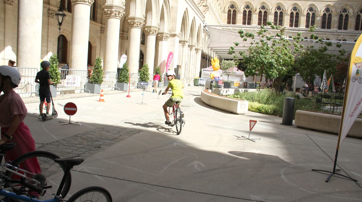 Rad- und Scooter-Parcours