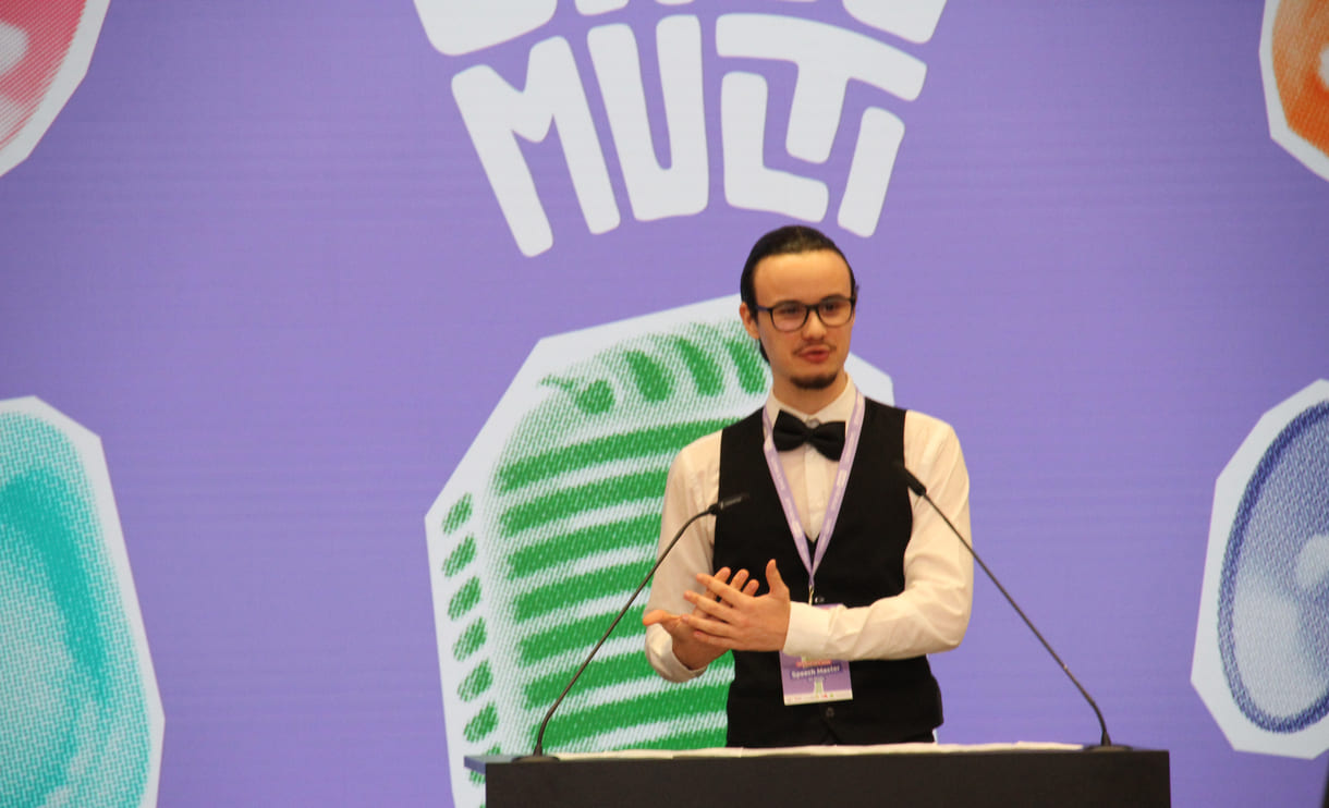 Renátus Kollar (Lycée français de Vienne) verband Slowakisch mit Deutsch