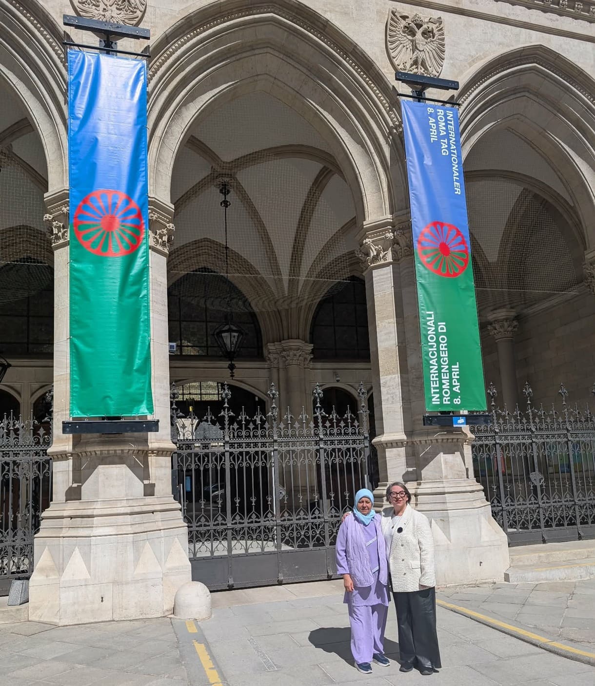 Rabie Perić (Obfrau von Romano Centro) und Marion Dworzack (Co-Gründerin & stellvertretende Obfrau von Voice of Diversity)