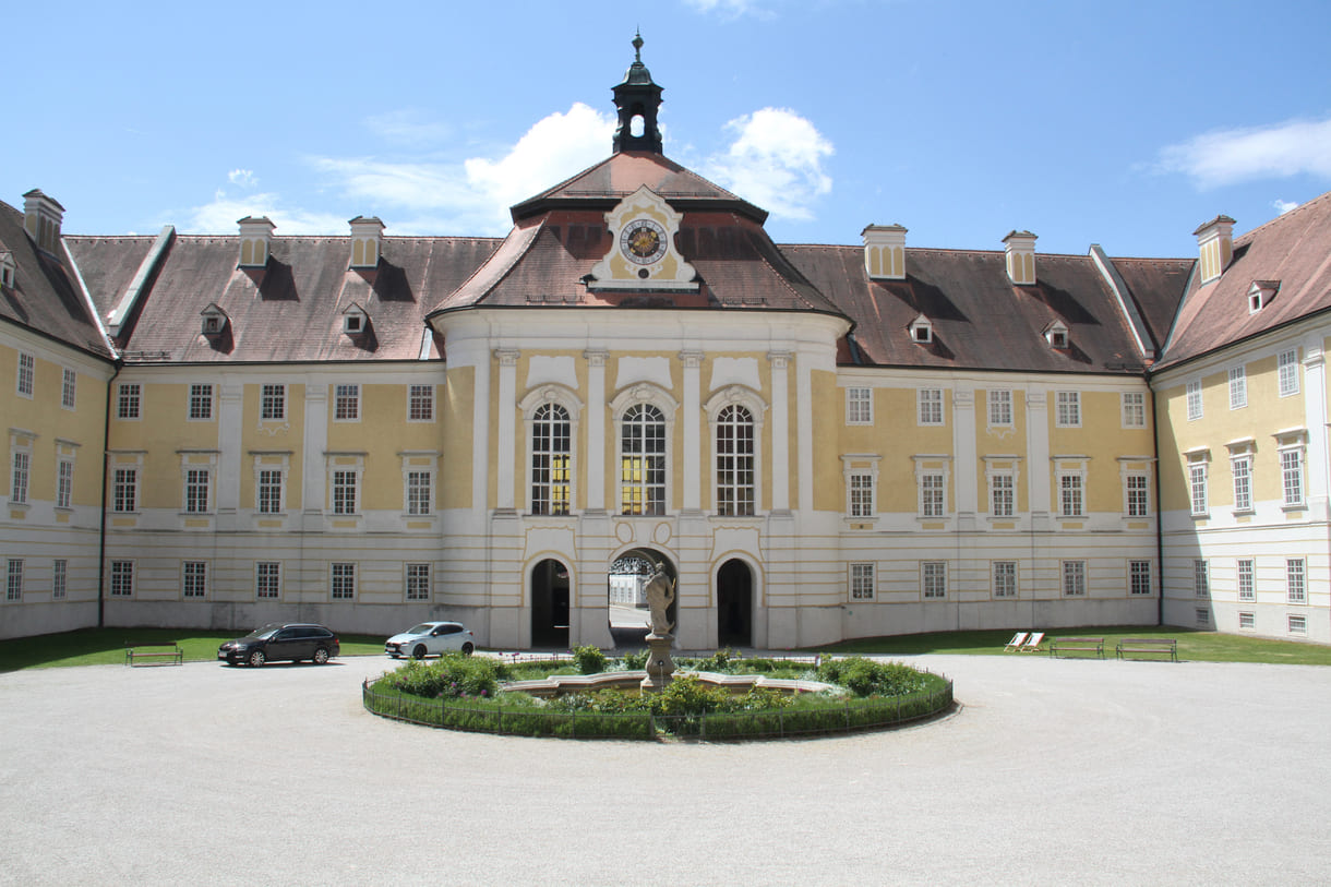 Stifts-Hof