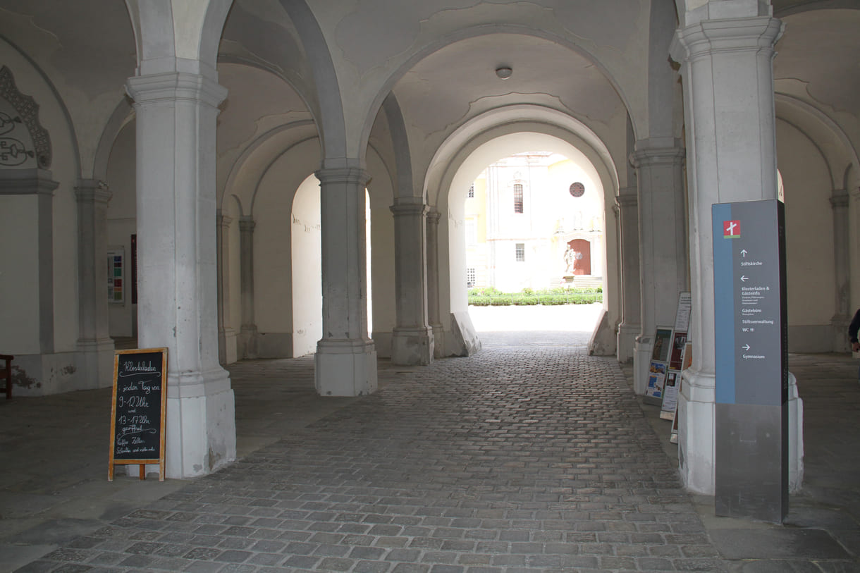 Stifts-Hof