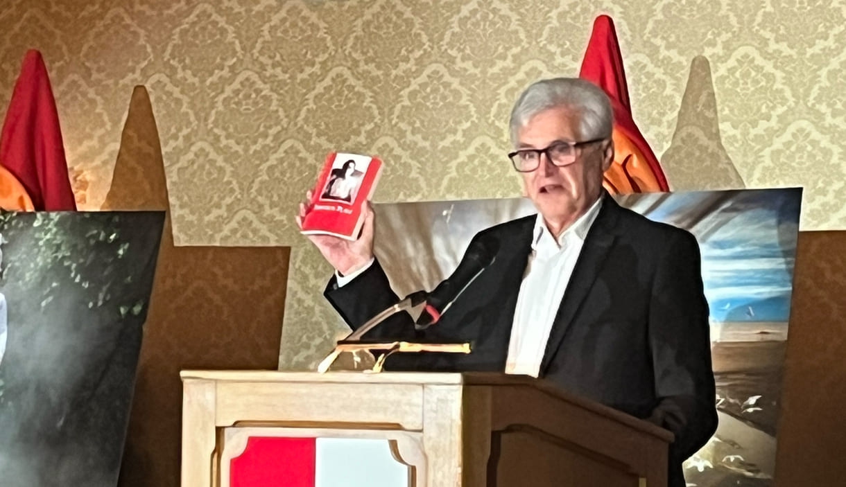 Josef Penzendorfer, Lehrer an der Mittelschule Seitenstetten Biberbach leitet verschiedene Sadako-Projekte udn berichtete darüber, unter anderem auch, dass Masahiro Sasaki, der überlebende Bruder, bei seinem Österreich-Aufenthalt die Schule besucht hatte