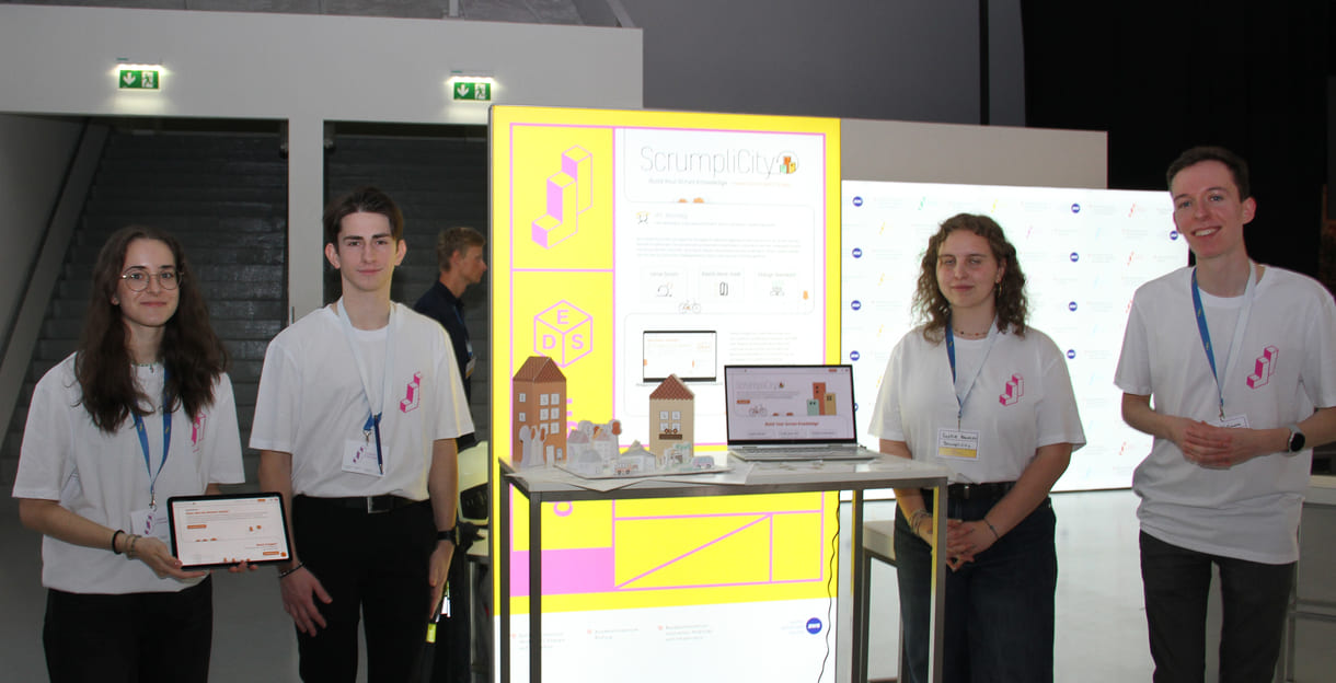 Lisa-Marie Hörmann, Marco Janderka, Sophie Nemecek und Felix Wollmann stellen 