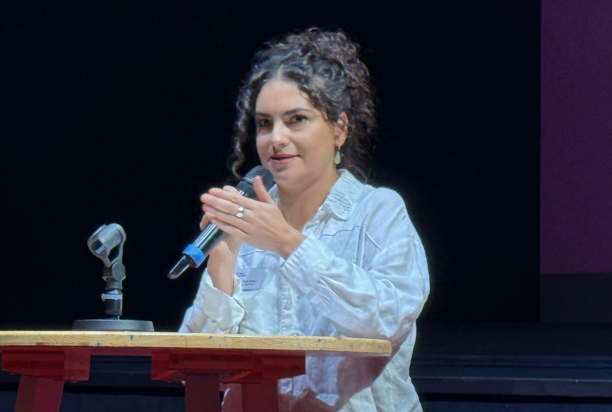 Dramaturgin Selina Shirin Stritzel