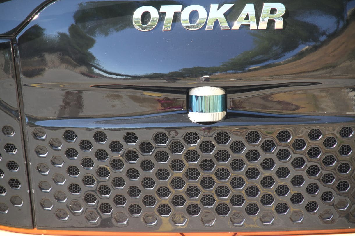 Sensor in der Bus-Vorderfront