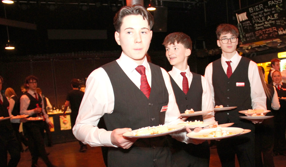 Bereit zum Servieren...