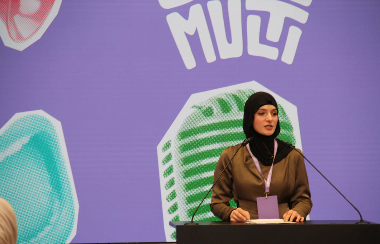 Sham Alhamdani (BORG 15), sprach Arabisch und Deutsch