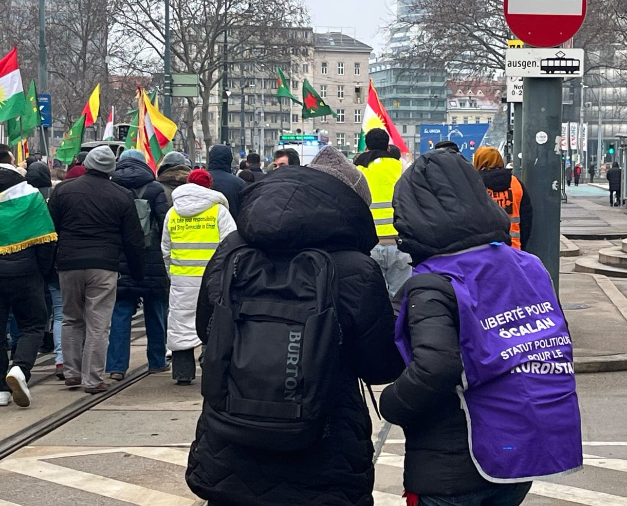 Forderung nach der Freilassung des in türkischem GEfängnis inhaftierten Ober-Kurden Abdullah Öcalan