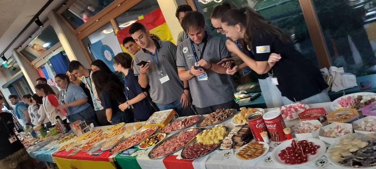 Internationales Essen am Sonntagabend