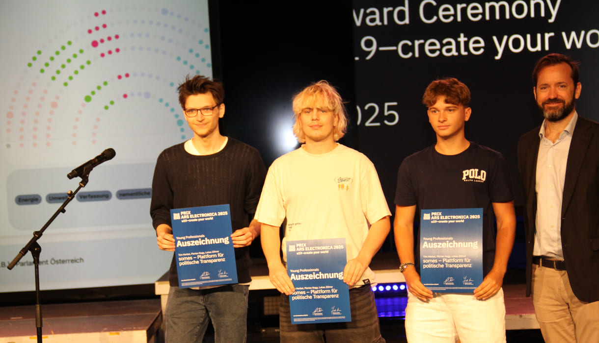 Eine von zwei Auszeichnungen bei den Ältesten der Kategorie U19 - Create Your World