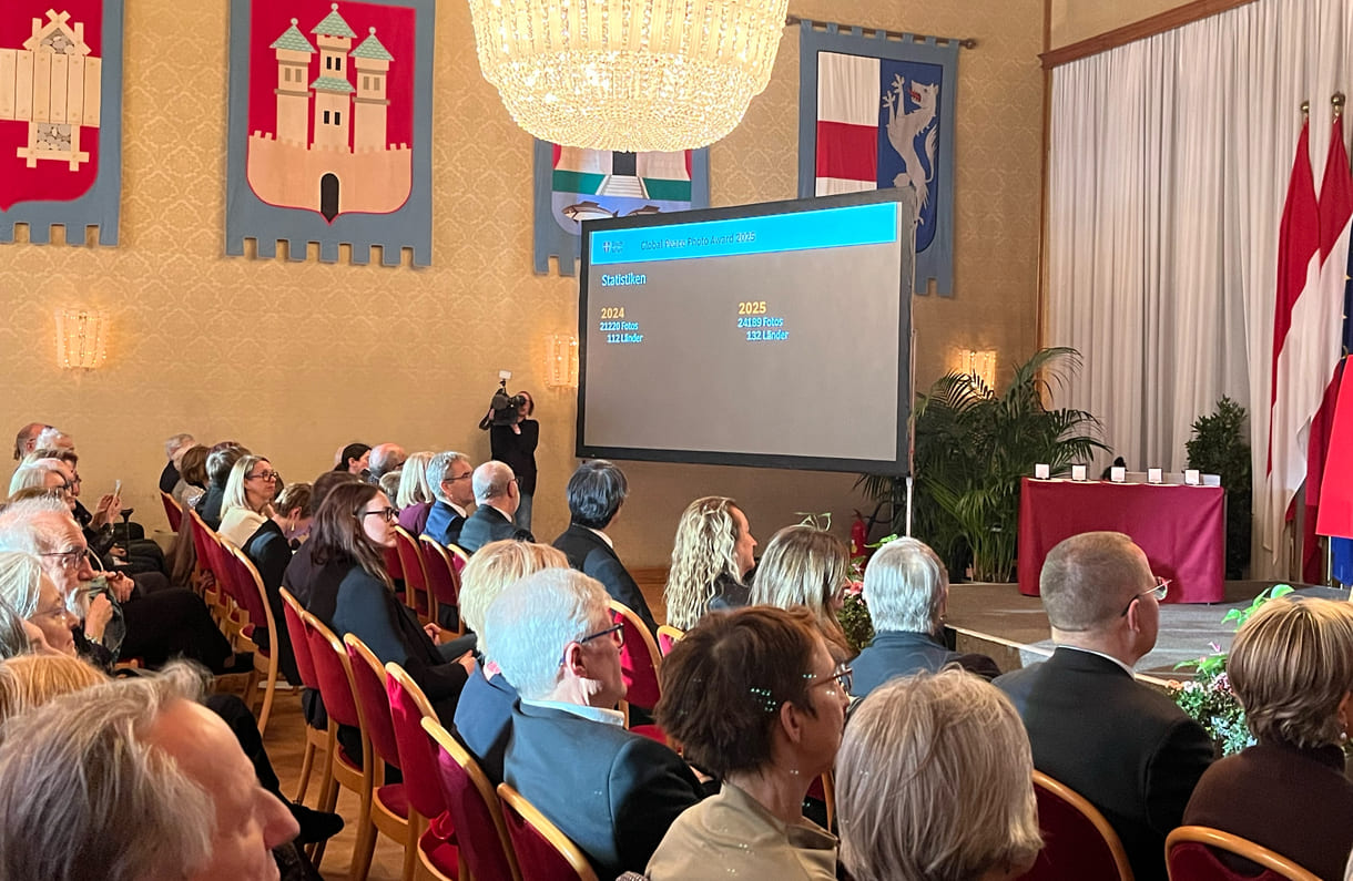 Eingeblendete Statistik - Zahl der Teilnehmer:innen und der Länder aus denen sie kommen bzw. fotografiert haben