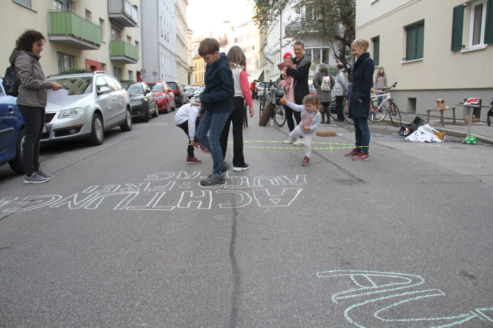 Straßenmalkreide sind zum Zeichnen UND Schreiben da...