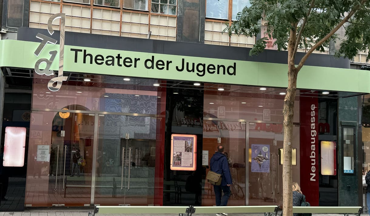 Neuer Eingang in der Neubaugasse
