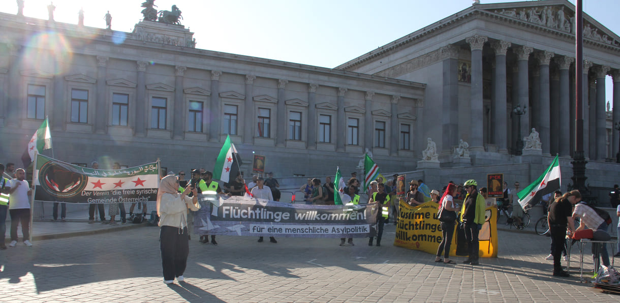 Transparent vor dem Parlament