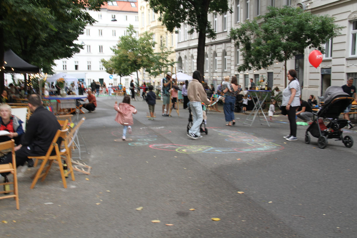 Belebte Straße