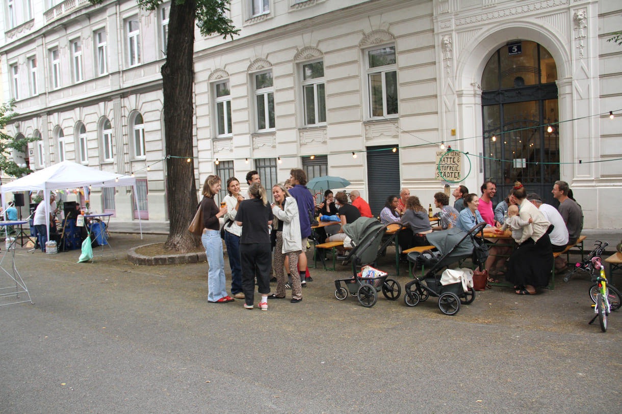 Belebte Straße