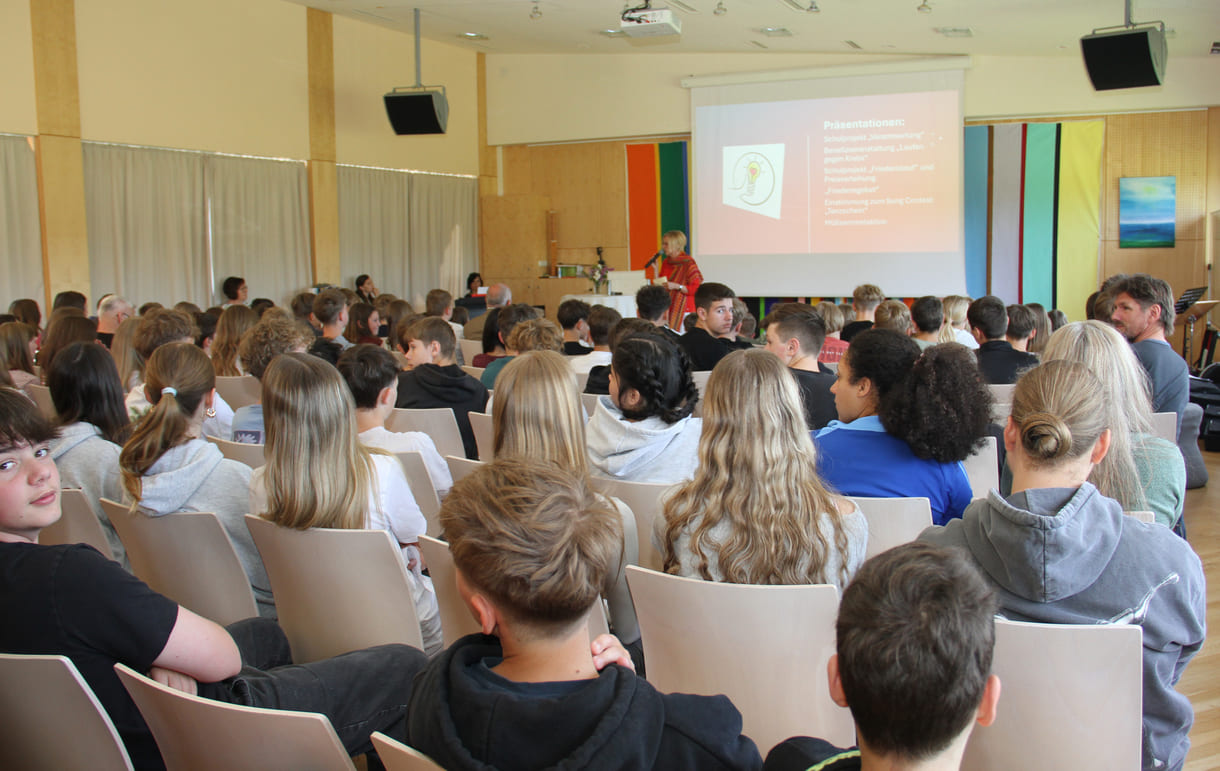Blick auf die Vollversammlung in der Mittelschule Seitenstetten