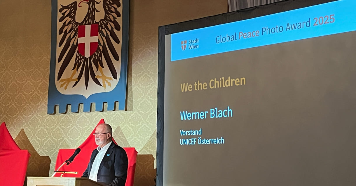 Werner Blach von Unicef (Kinderhilfswerk der Vereinten Nationen) wies darauf hin, dass in sämtlichen Kriegen Kinder den höcshten Preis zahlen und damit deren Rechte ignoriert werden