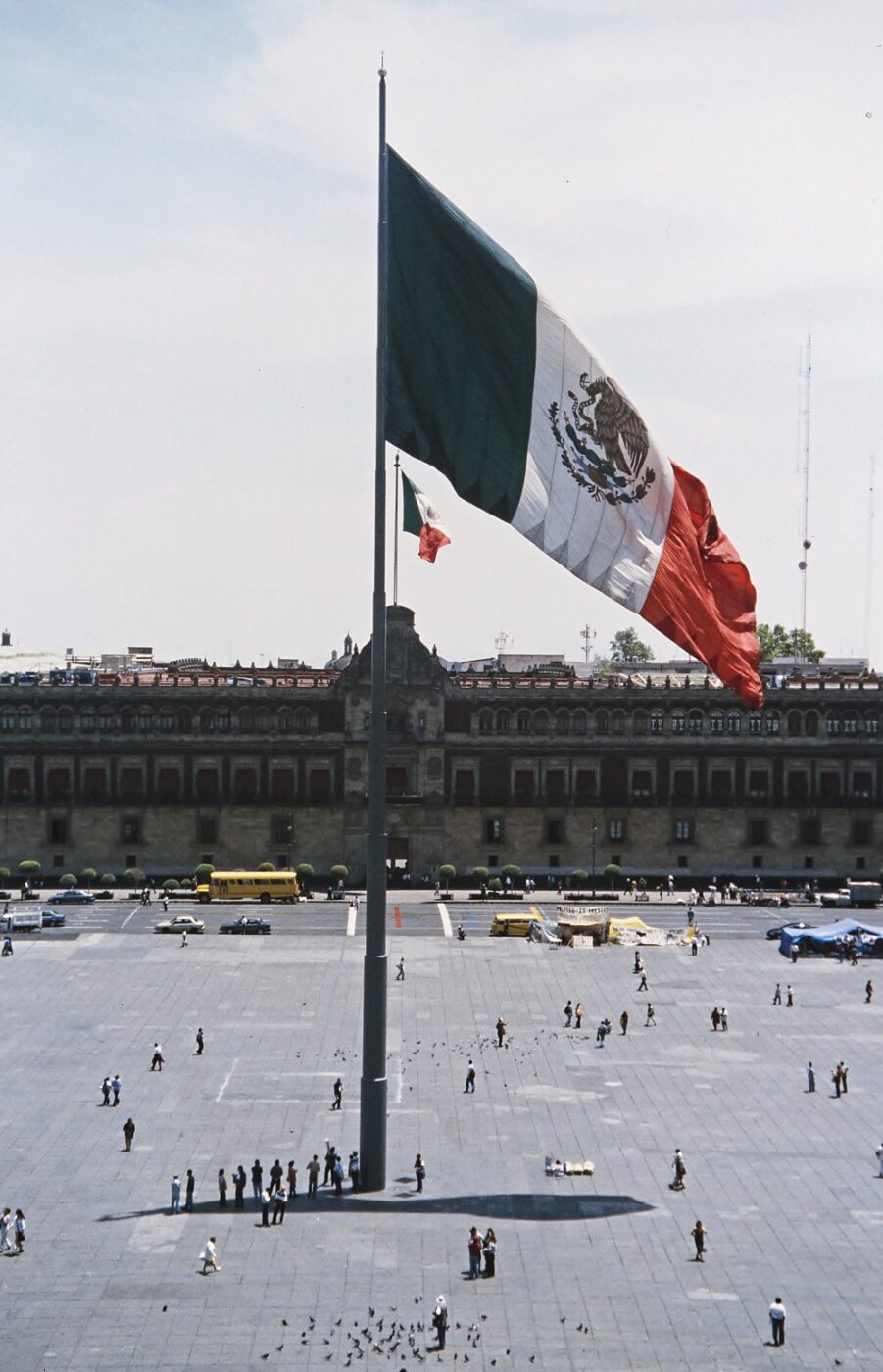 Der Hauptplatz - Zócalo - in Mexico City