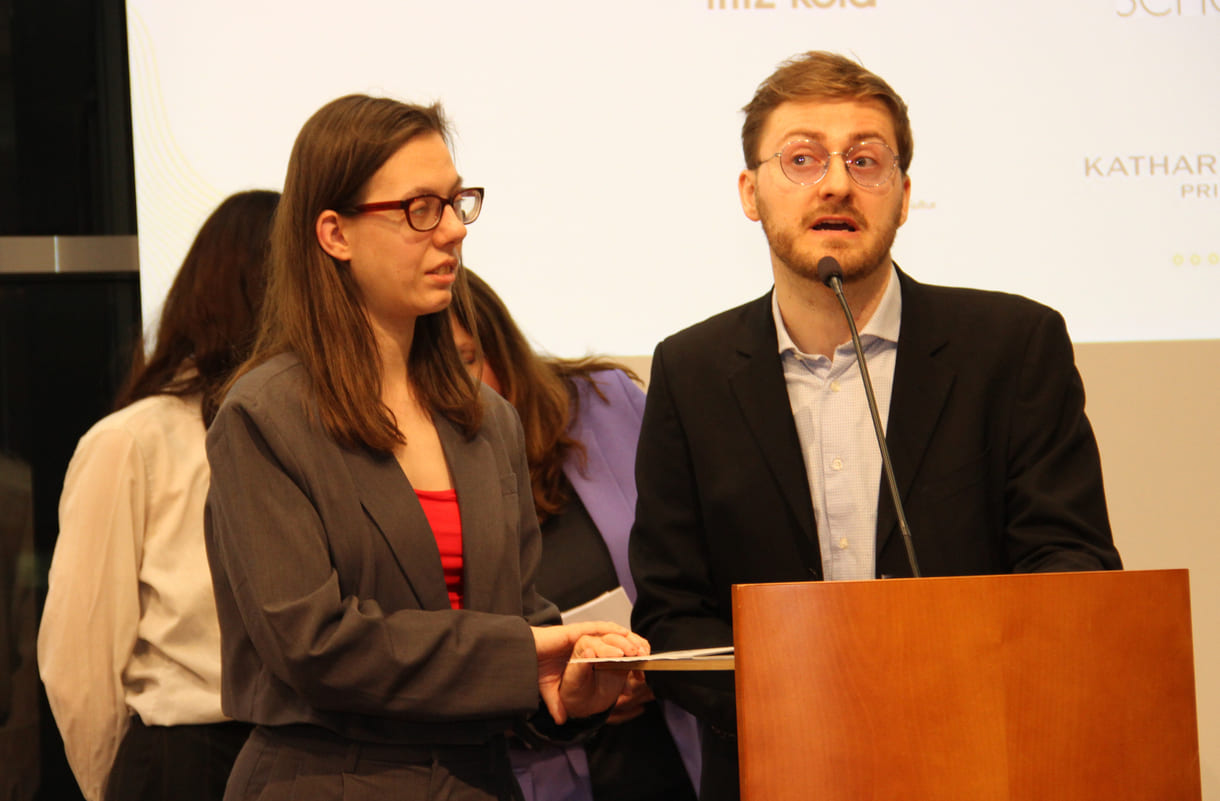 Mitglieder des Ohrenschmaus-Teams stellen verschiedene ganzjährige Aktivitäten vor