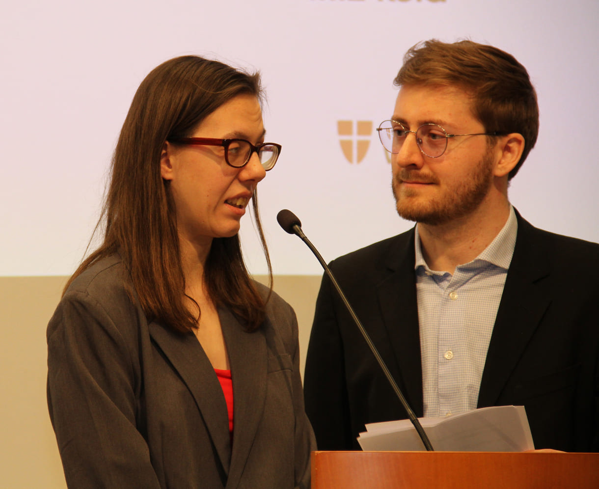 Mitglieder des Ohrenschmaus-Teams stellen verschiedene ganzjährige Aktivitäten vor