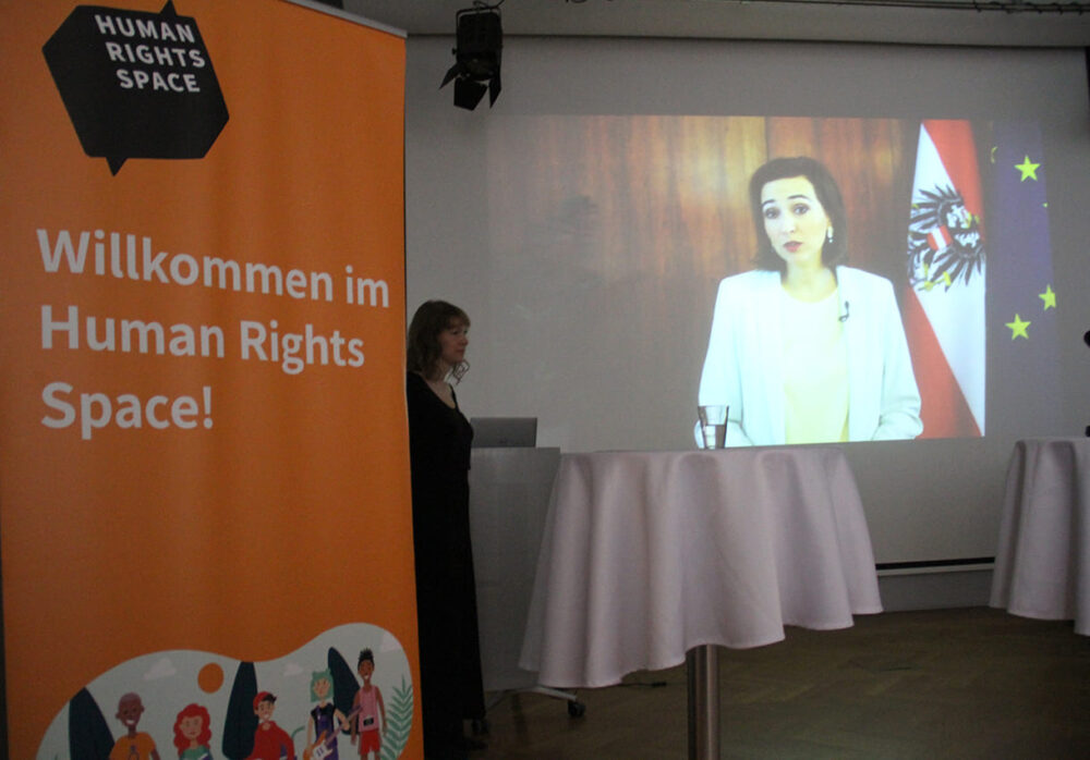 Video-Botschaft von Justizministerin Alma Zadić