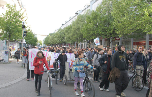 Demo "Nein zur Halle - St. Marx für alle"