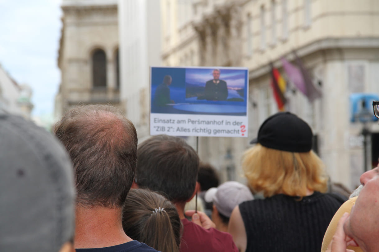 Plakat zum ZiB2-Auftritt des stellvertreenden Kärntner Polizeikommandanten