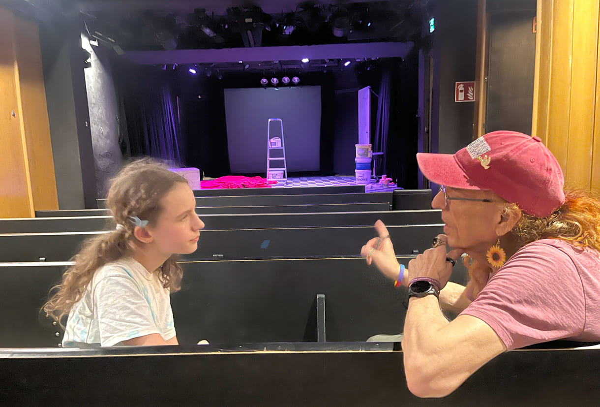 Alice-Darstellerin Ilvie Moritz im Interview mit KiJuKU-heinz