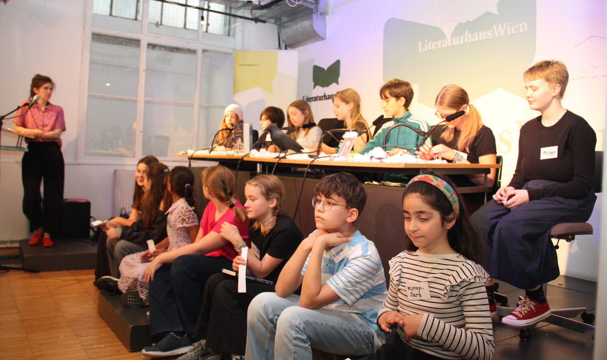 Weitere Gruppe der jüngeren Juror:innen: Amie, Anna, Anton, Leyla, Marie, Mia, Paula, Philippa (ebenfalls alphabetisch angeführt)