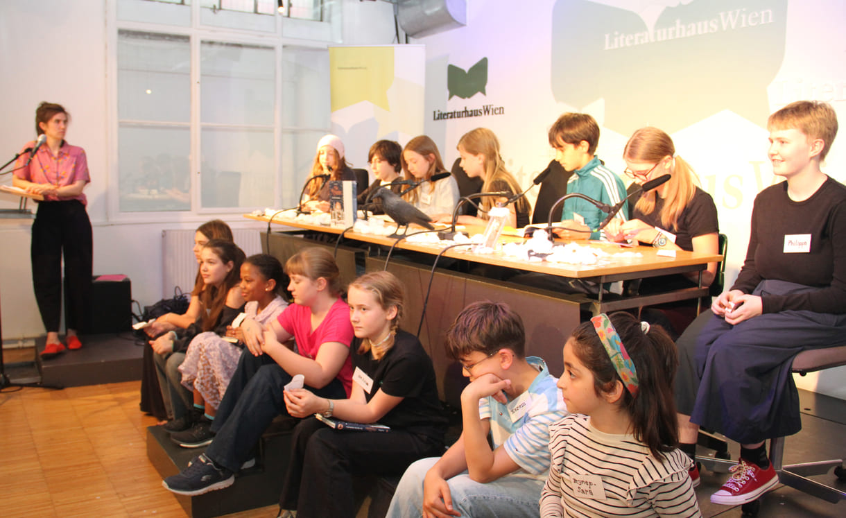 Weitere Gruppe der jüngeren Juror:innen: Amie, Anna, Anton, Leyla, Marie, Mia, Paula, Philippa (ebenfalls alphabetisch angeführt)
